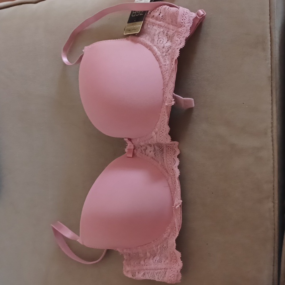 Pink Lace Push-Up Bra - Women Intimates